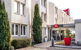 Ibis Arles